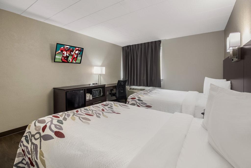 Red Roof Inn New Stanton Dış mekan fotoğraf